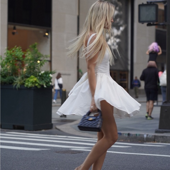 White mini Dress Size Small - Picture 6 of 8